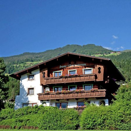 Apartment In Hart Im Zillertal With Garden Balcony Parking Fügen Buitenkant foto