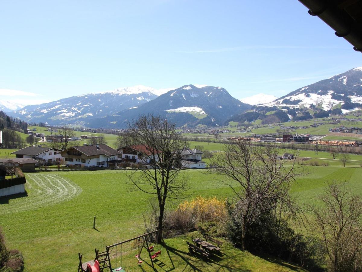 Apartment In Hart Im Zillertal With Garden Balcony Parking Fügen Buitenkant foto